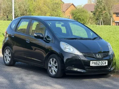 Używany Honda Jazz ES 2012 Czarny Hatchback