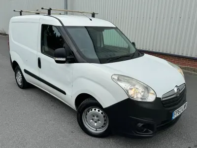 Used Vauxhall Combo S 2013 White MPV