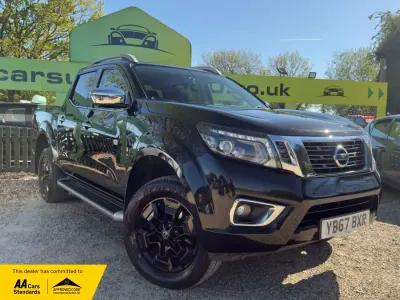 Begagnad Nissan Navara Tekna 190 HK (139 kW) 2017 Svart Pickup