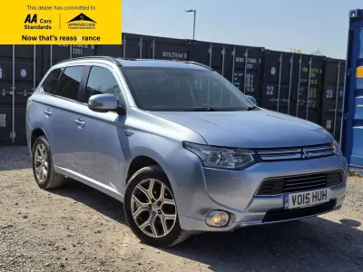 Used Mitsubishi Outlander P-HEV 200 HP (147 kW) 2015 Blue SUV
