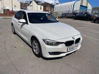Begagnad BMW 320 Efficient Dynamics 2015 Vit Sedan