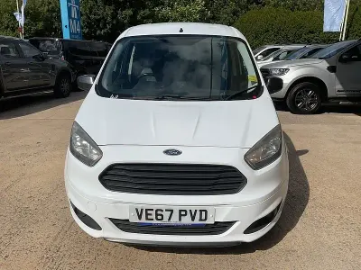 Used Ford Transit Courier Sport 95 HP (69 kW) 2018 White Van