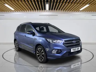 Usado Ford Kuga ST-Line 150 HP (110 kW) 2019 Azul SUV