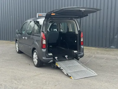 Used Citroën Berlingo 90 HP (66 kW) 2015 Grey MPV