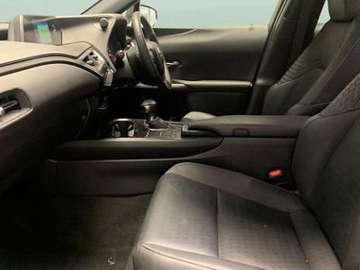 Lexus UX 250h