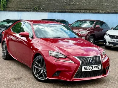 Used Lexus IS300h Sport Line 223 HP (164 kW) 2013 Red Sedan