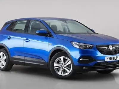 Used Vauxhall Grandland X S 131 HP (96 kW) 2019 Blue SUV