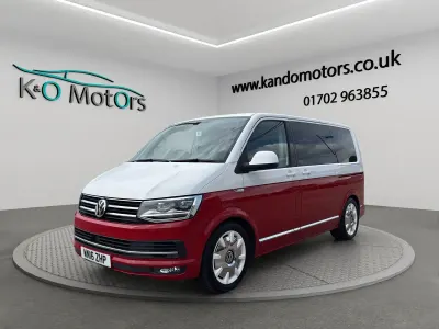 Used VW Caravelle Generation Six 204 HP (150 kW) 2016 Red Van