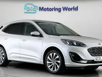 Used Ford Kuga Vignale 150 HP (110 kW) 2021 White SUV