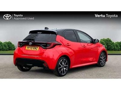 Używany Toyota Yaris Hybrid Edition 116 KM (85 kW) 2020 Pomarańczowy Hatchback