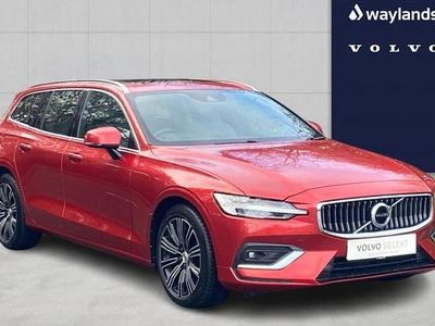 Used Volvo V60 Inscription 194 HP (142 kW) 2021 Red Estate