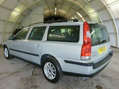 used Volvo V70 2.4