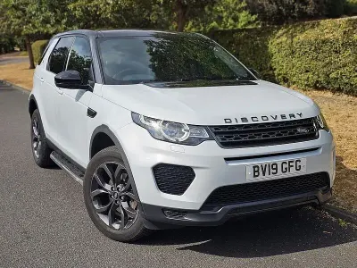 Used Land Rover Discovery Sport Landmark 180 HP (132 kW) 2019 White SUV
