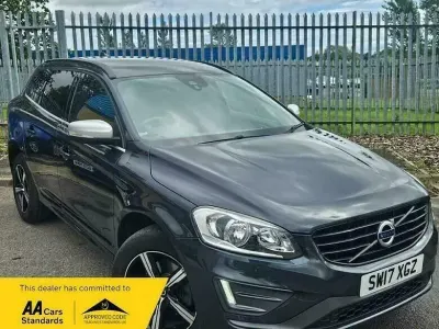 Used Volvo XC60 R-Design 220 HP (161 kW) 2017 Grey SUV