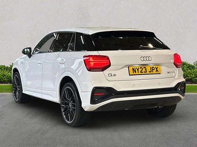 Begagnad Audi Q2 Black Edition 110 HK (80 kW) 2023 Vit SUV