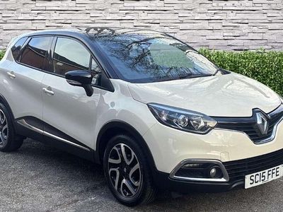 Used Renault Captur Dynamique 90 HP (66 kW) 2015 Cream and black SUV