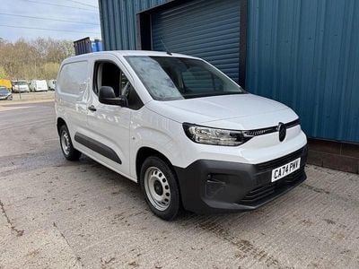 Used Citroën Berlingo 100 HP (73 kW) 2024 White MPV