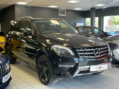 Usado Mercedes ML350 AMG line 258 HP (189 kW) 2015 Preto SUV