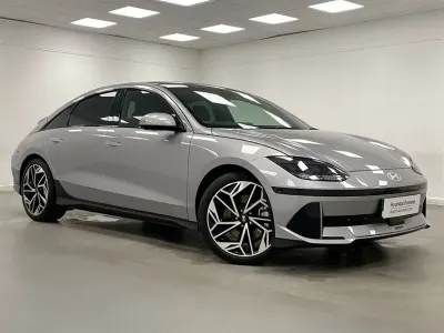 Usado Hyundai Ioniq 6 Premium 167 kW (228 HP) 2024 Prateado Sedan