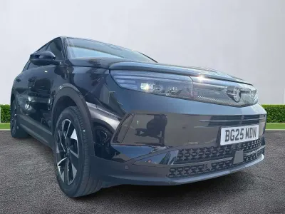 Used Vauxhall Grandland X 136 HP (100 kW) 2025 Black SUV