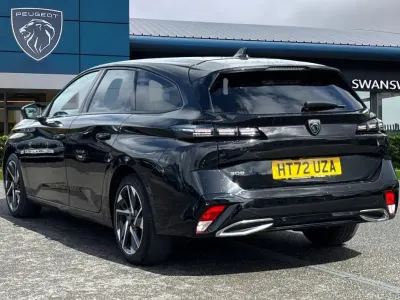 Second-hand Peugeot 308 SW Allure Premium 129 CP (94 kW) 2023 Negru Break