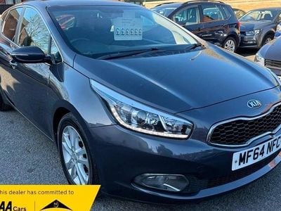 Used Kia Ceed 133 HP (97 kW) 2014 Silver Hatchback