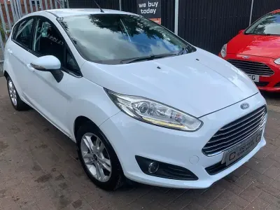 Used Ford Fiesta Zetec 2017 White Hatchback