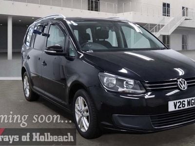 Used VW Touran SE 140 HP (102 kW) 2015 Black MPV