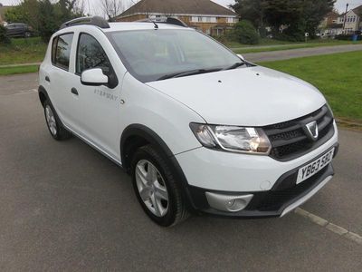 Used Dacia Sandero Ambiance 90 HP (66 kW) 2014 White Hatchback