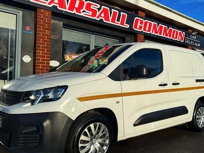 Used Peugeot Partner 102 HP (75 kW) 2020 White MPV