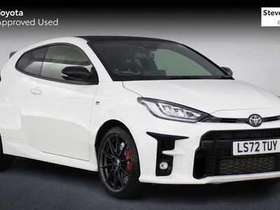 Used Toyota Yaris 261 HP (191 kW) 2021 White Hatchback