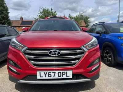 Used Hyundai Tucson Premium 141 HP (103 kW) 2017 Red SUV