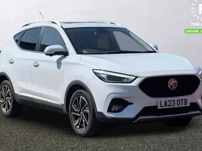 Used MG ZS Exclusive 111 HP (81 kW) 2024 Hatchback