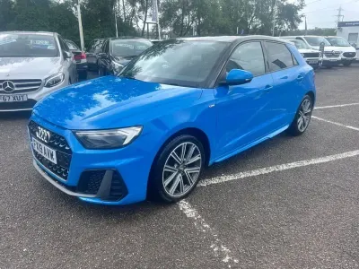 Usado Audi A1 Sportback S-Line 150 HP (110 kW) 2019 Azul Citadino