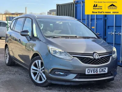 Used Vauxhall Zafira Tourer SRi 140 HP (102 kW) 2016 Grey MPV