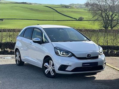 Used Honda Jazz Hybrid 109 HP (80 kW) 2021 White Hatchback