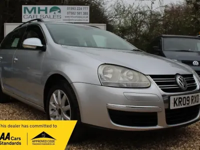 Begagnad VW Golf VI SE 2009 Silver Halvkombi