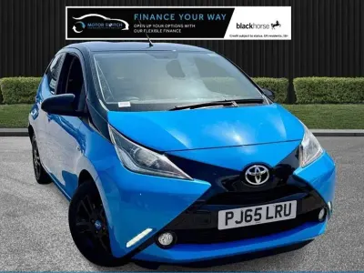 Used Toyota Aygo X-cite 68 HP (50 kW) 2015 Blue Hatchback