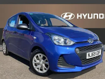 Used Hyundai i10 67 HP (49 kW) 2019 Blue Hatchback