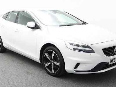 Used Volvo V40 R-Design 122 HP (89 kW) 2017 White Hatchback