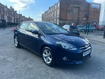 Used Ford Focus Zetec 2012 Blue Hatchback