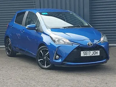 Usado Toyota Yaris Design 2017 Azul Citadino