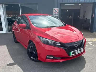 Used Nissan Leaf N-Connecta 110 kW (150 HP) 2023 Red Hatchback
