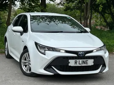 Usado Toyota Corolla 122 HP (89 kW) 2020 Branco Citadino