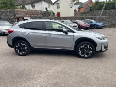 Używany Subaru XV Premium 2023 Srebrny SUV