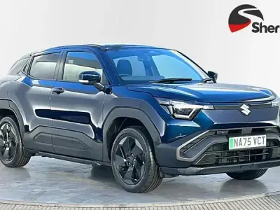 Begagnad Suzuki Vitara 135 kW (184 HK) 2025 Blå Halvkombi