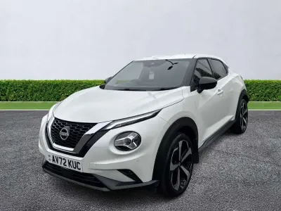 Used Nissan Juke Tekna 2023 White SUV