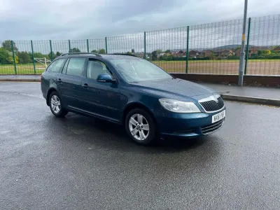 Usado Skoda Octavia SE 2011 Azul Familiar