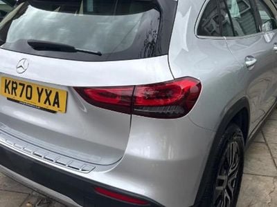Mercedes GLA200