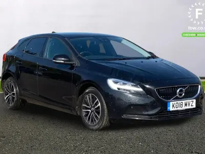 Used Volvo V40 Momentum 122 HP (89 kW) 2018 Black Hatchback